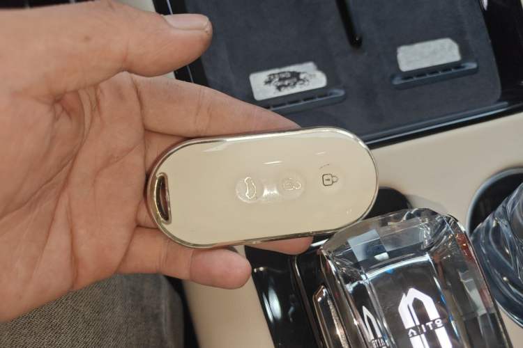 Used Hima AITO M5 2023 Pure Electric All-Wheel Drive Intelligent Driving Version Vehicle Key
