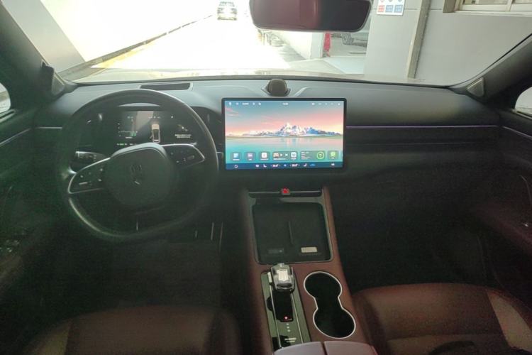 Used Hima AITO M5 2023 Pure Electric All-Wheel Drive Intelligent Driving Version Center Console