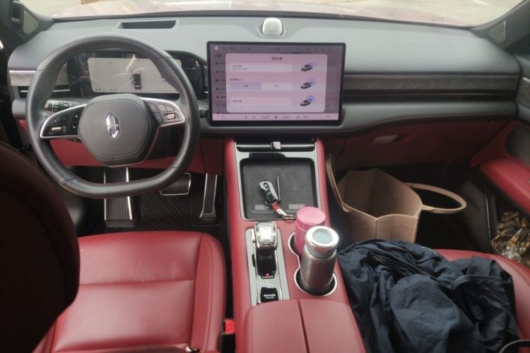 Used Hima AITO M5 2023 Pure Electric Rear-Drive Intelligent Driving Version Center Console