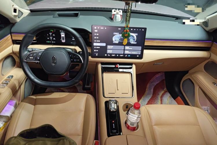 Used Hima AITO M5 2023 Pure Electric All-Wheel Drive Intelligent Driving Version Center Console