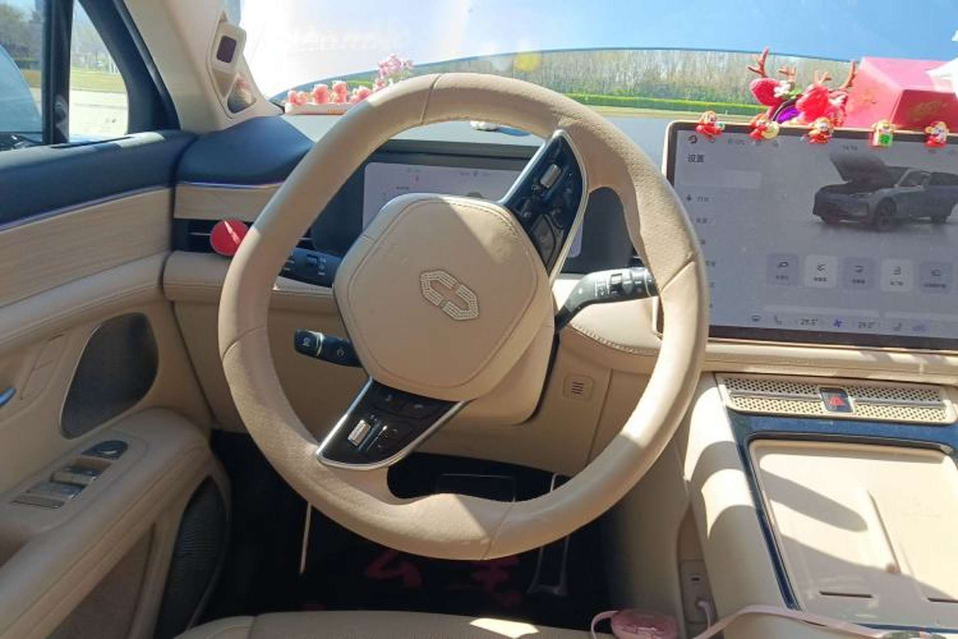 Used Hima AITO M5 2023 All-Electric Rear-Drive Standard Edition Steering Wheel
