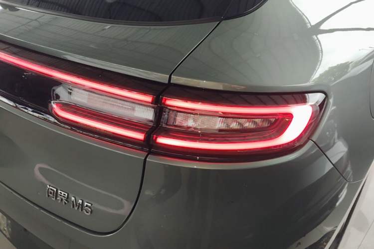 Used Hima AITO M5 2023 Extended-Range Rear-Drive Standard Version Exterior 3