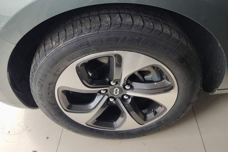 Used Hima AITO M5 2023 Extended-Range Rear-Drive Standard Version Exterior 4