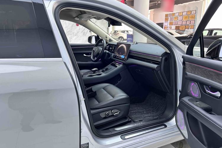 Used Hima AITO M5 2023 Extended-Range Four-Wheel Drive Intelligent Driving Version Right Front Seat