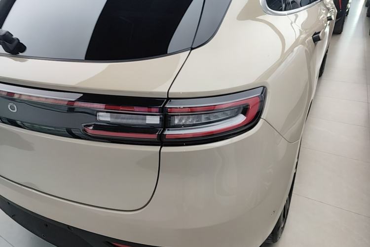 Used Hima AITO M5 2023 Pure Electric All-Wheel Drive Intelligent Driving Version Right Rear Taillight