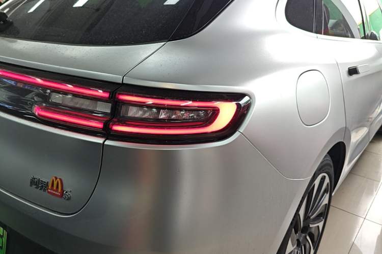 Used Hima AITO M5 2023 Extended-Range Rear-Drive Intelligent Driving Version Right Rear Taillight
