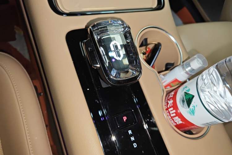 Used Hima AITO M5 2023 Pure Electric All-Wheel Drive Intelligent Driving Version Gear Lever