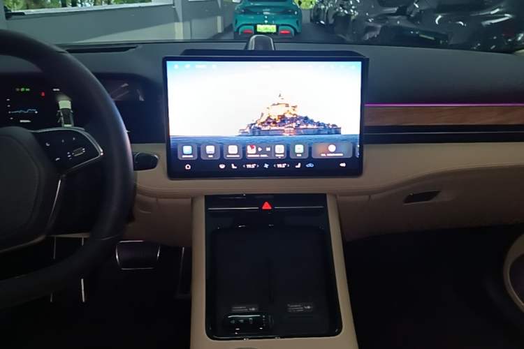 Used Hima AITO M5 2023 Extended-Range Rear-Drive Intelligent Driving Version Audio And AC Panel