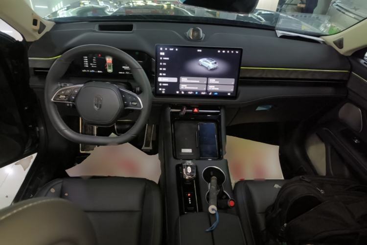 Used Hima AITO M5 2023 Extended-Range Four-Wheel Drive Intelligent Driving Version Center Console