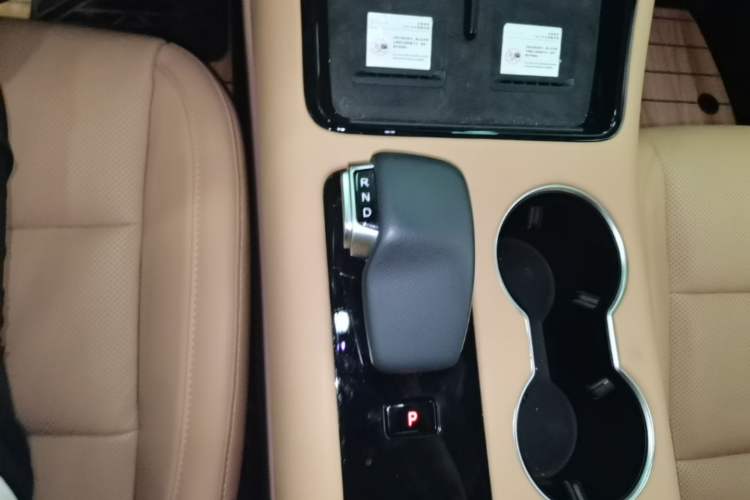 Used Hima AITO M5 2023 All-Electric Rear-Drive Standard Edition Gear Lever
