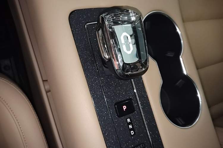 Used Hima AITO M5 2023 Extended-Range Four-Wheel Drive Intelligent Driving Version Gear Lever