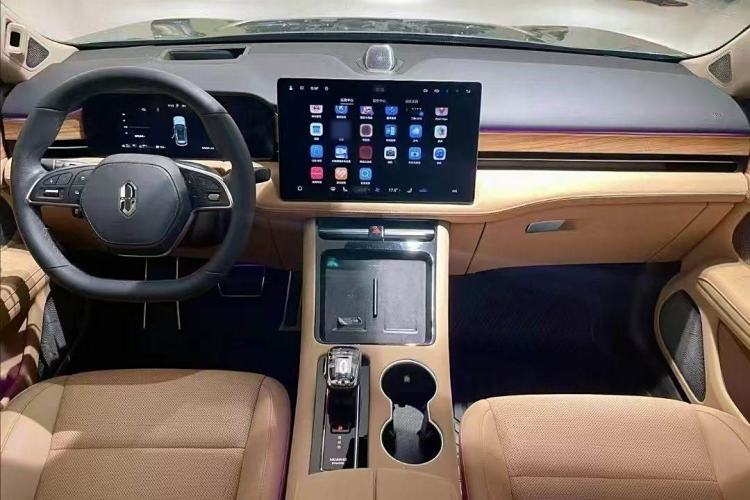 Used Hima AITO M5 2023 Extended-Range Four-Wheel Drive Intelligent Driving Version Interior 1