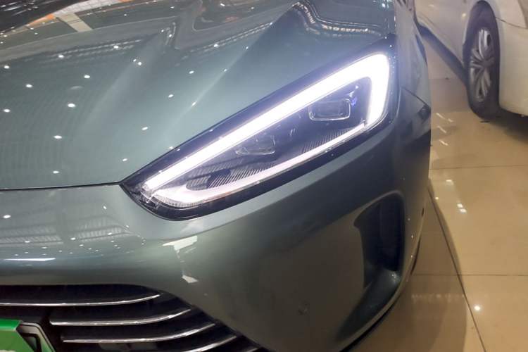 Used Hima AITO M5 2023 Extended-Range Rear-Drive Intelligent Driving Version Left Front Headlight