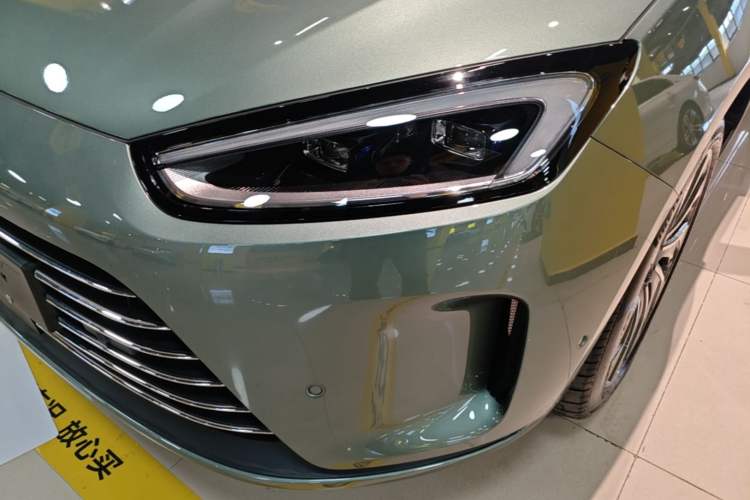 Used Hima AITO M5 2023 Extended-Range Four-Wheel Drive Intelligent Driving Version Left Front Headlight