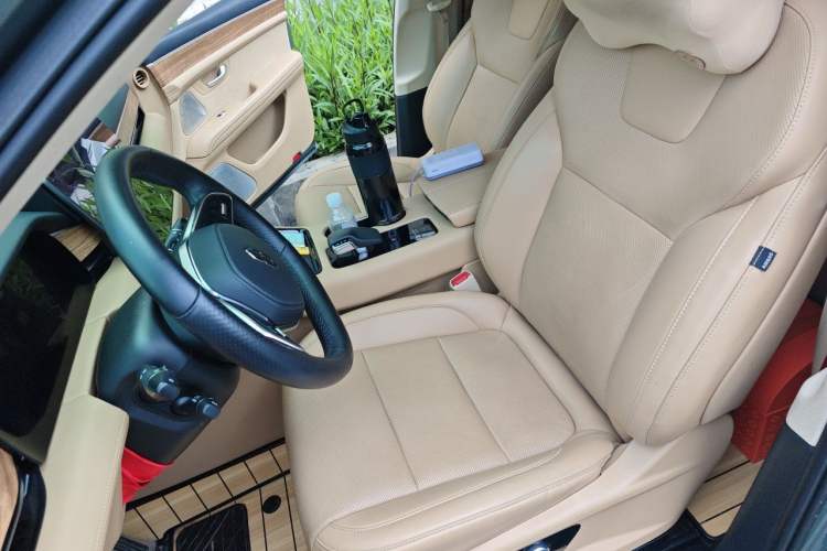 Used Hima AITO M5 2023 All-Electric Rear-Drive Standard Edition Left Front Seat