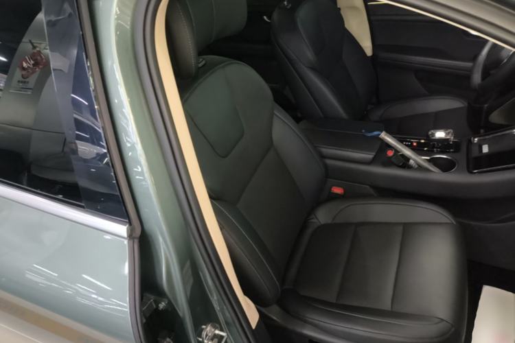 Used Hima AITO M5 2023 Extended-Range Four-Wheel Drive Intelligent Driving Version Right Front Seat
