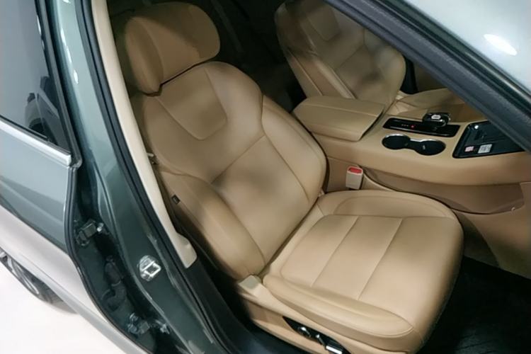 Used Hima AITO M5 2023 Extended-Range Four-Wheel Drive Intelligent Driving Version Right Front Seat