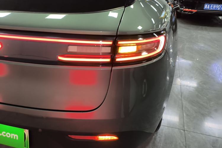 Used Hima AITO M5 2023 Extended-Range Rear-Drive Standard Version Right Rear Taillight