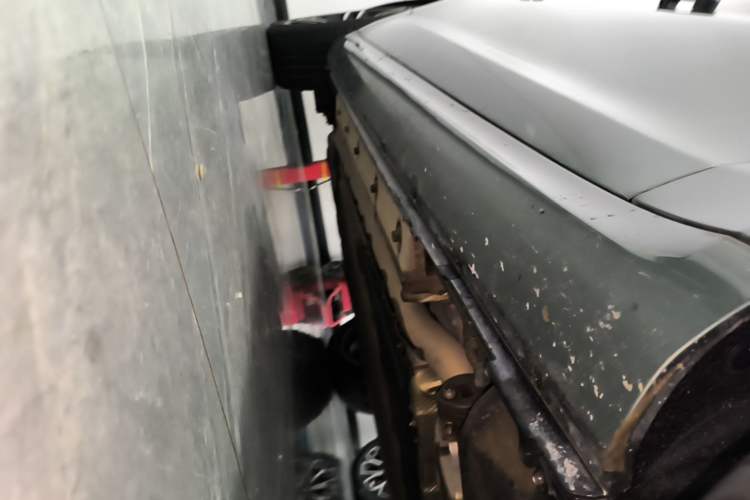 Used Hima AITO M5 2023 Extended-Range Rear-Drive Standard Version Right Side Sill