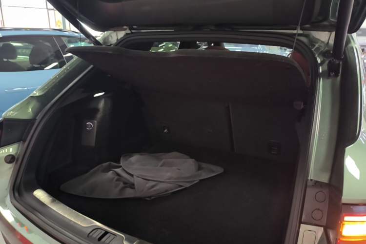 Used Hima AITO M5 2023 Extended-Range Rear-Drive Standard Version Trunk