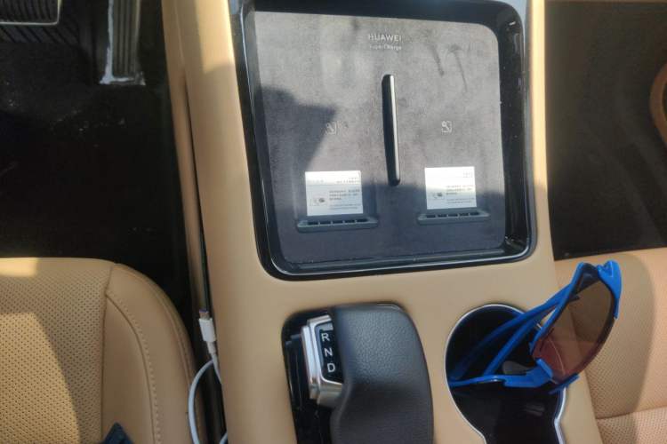 Used Hima AITO M5 2023 All-Electric Rear-Drive Standard Edition Vehicle Key