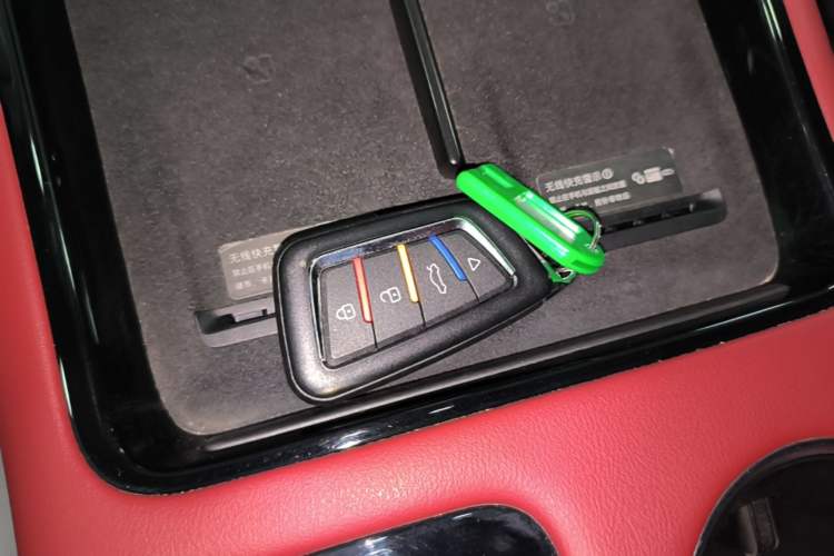 Used Hima AITO M5 2023 Extended-Range Rear-Drive Standard Version Vehicle Key