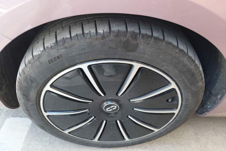 Used Hima AITO M5 2023 Pure Electric Rear-Drive Intelligent Driving Version Left Front Wheel Hub