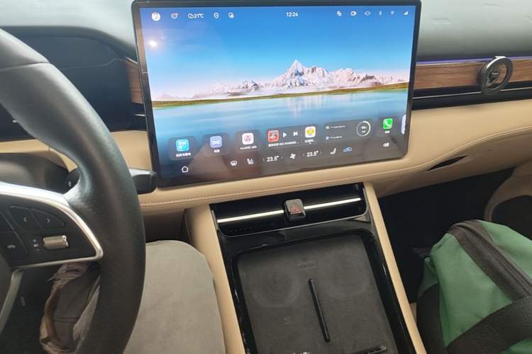 Used Hima AITO M5 2023 Pure Electric Rear-Drive Intelligent Driving Version Audio And AC Panel