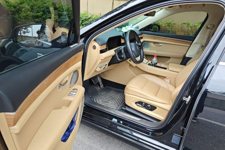 Used Hima AITO M5 2023 Extended-Range Four-Wheel Drive Intelligent Driving Version Driver Seat