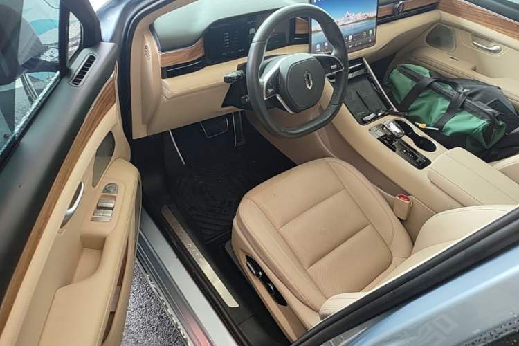 Used Hima AITO M5 2023 Pure Electric Rear-Drive Intelligent Driving Version Driver Seat