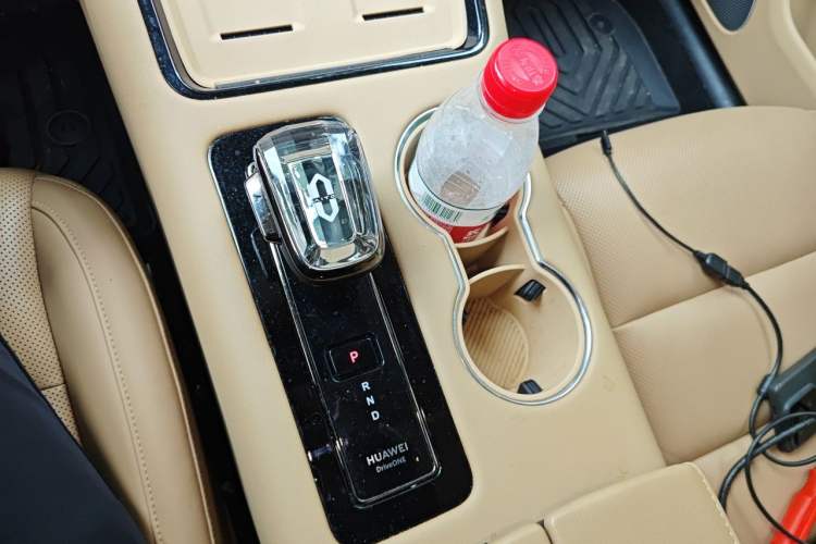 Used Hima AITO M5 2023 Extended-Range Four-Wheel Drive Intelligent Driving Version Gear Lever