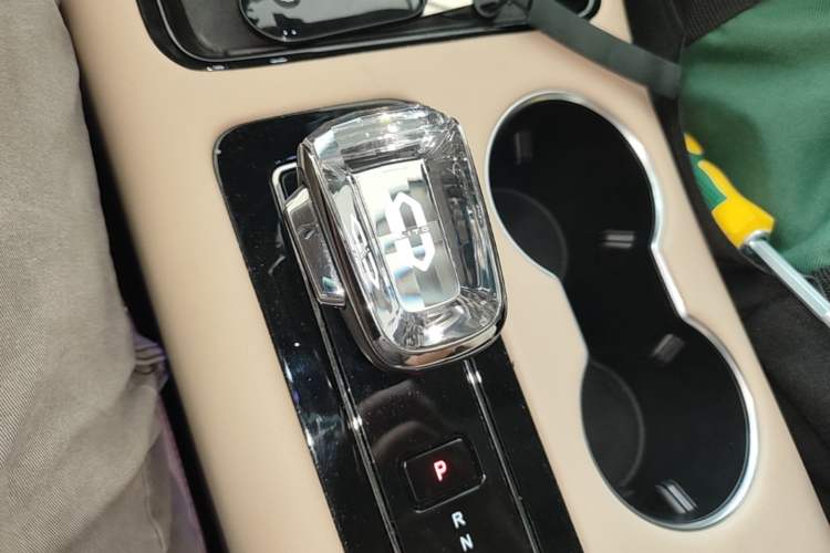 Used Hima AITO M5 2023 Pure Electric Rear-Drive Intelligent Driving Version Gear Lever