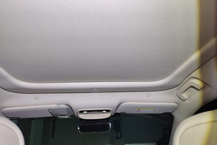 Used Hima AITO M5 2023 Extended-Range Four-Wheel Drive Intelligent Driving Version Headliner
