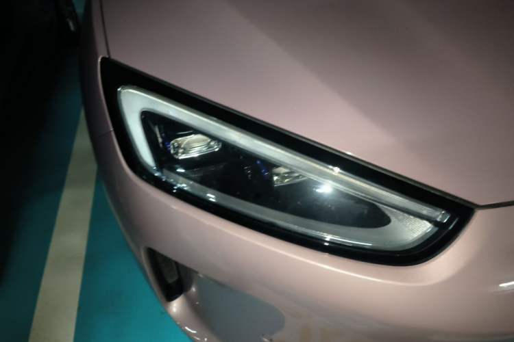 Used Hima AITO M5 2023 Pure Electric Rear-Drive Intelligent Driving Version Right Front Headlight