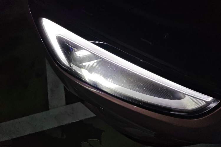 Used Hima AITO M5 2023 Pure Electric Rear-Drive Intelligent Driving Version Right Front Headlight