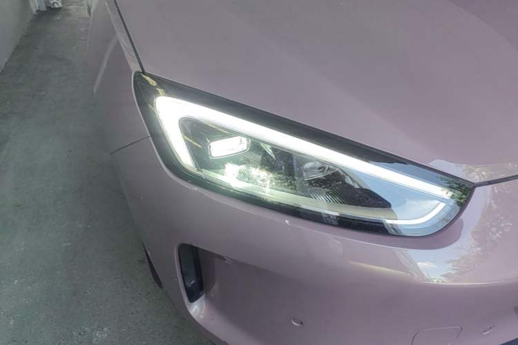 Used Hima AITO M5 2023 Pure Electric All-Wheel Drive Intelligent Driving Version Right Front Headlight