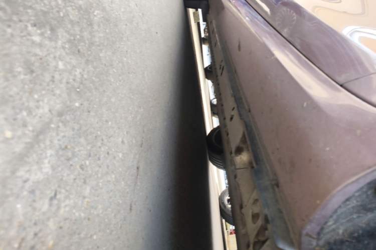 Used Hima AITO M5 2023 Pure Electric Rear-Drive Intelligent Driving Version Right Side Sill