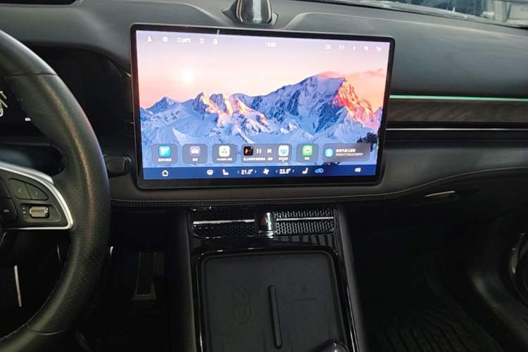 Used Hima AITO M5 2023 Extended-Range Rear-Drive Intelligent Driving Version Audio And AC Panel