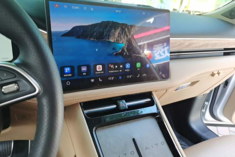 Used Hima AITO M5 2023 Extended-Range Rear-Drive Intelligent Driving Version Audio And AC Panel