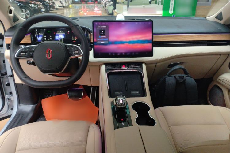 Used Hima AITO M5 2023 Extended-Range Four-Wheel Drive Intelligent Driving Version Center Console