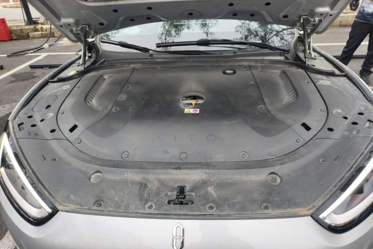 Used Hima AITO M5 2023 Extended-Range Four-Wheel Drive Intelligent Driving Version Engine Bay