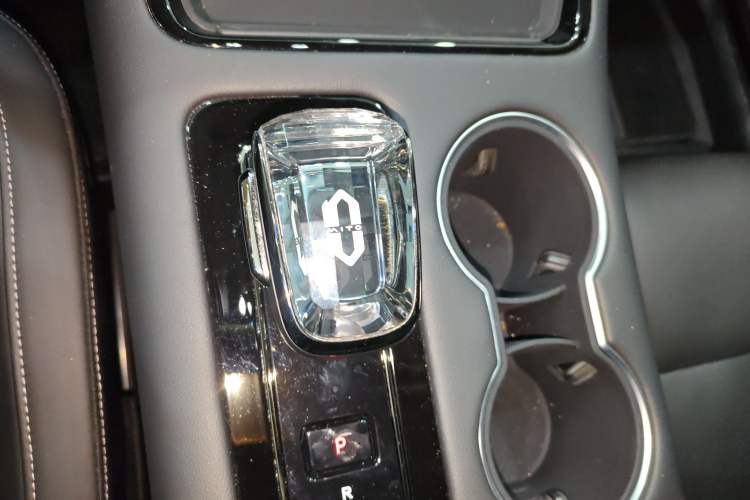 Used Hima AITO M5 2023 Extended-Range Rear-Drive Intelligent Driving Version Gear Lever