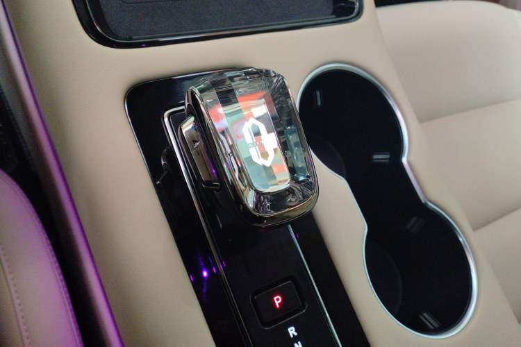 Used Hima AITO M5 2023 Extended-Range Four-Wheel Drive Intelligent Driving Version Gear Lever
