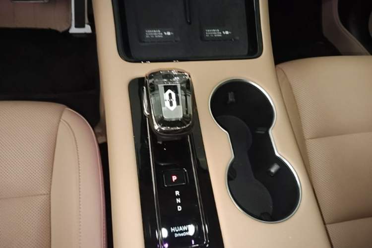 Used Hima AITO M5 2023 Extended-Range Rear-Drive Intelligent Driving Version Gear Lever