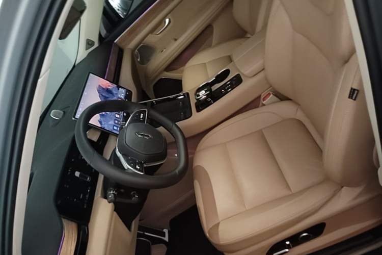 Used Hima AITO M5 2023 Extended-Range Rear-Drive Intelligent Driving Version Left Front Seat