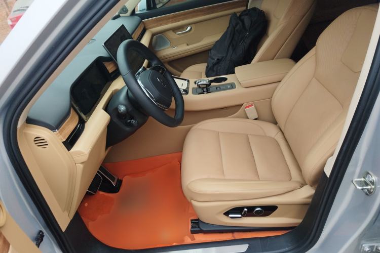 Used Hima AITO M5 2023 Extended-Range Rear-Drive Standard Version Left Front Seat