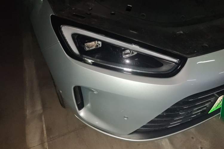 Used Hima AITO M5 2023 Extended-Range Rear-Drive Intelligent Driving Version Right Front Headlight