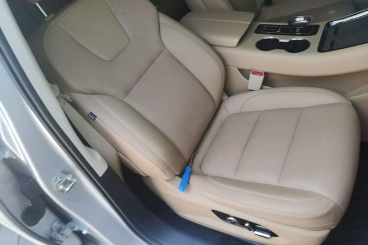 Used Hima AITO M5 2023 Extended-Range Rear-Drive Intelligent Driving Version Right Front Seat