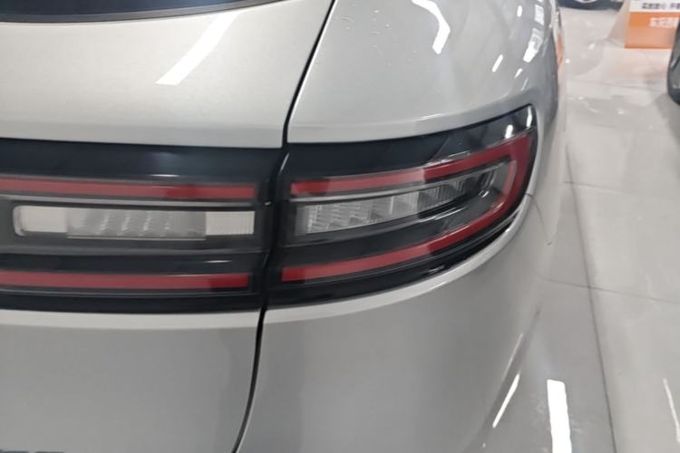 Used Hima AITO M5 2023 Extended-Range Four-Wheel Drive Intelligent Driving Version Right Rear Taillight