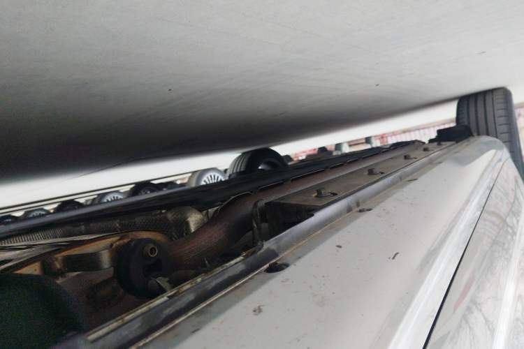 Used Hima AITO M5 2023 Extended-Range Rear-Drive Standard Version Right Side Sill